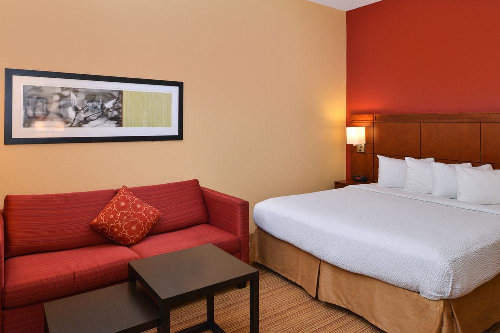Courtyard By Marriott Columbia Northeast/Fort Jackson Area Bagian luar foto
