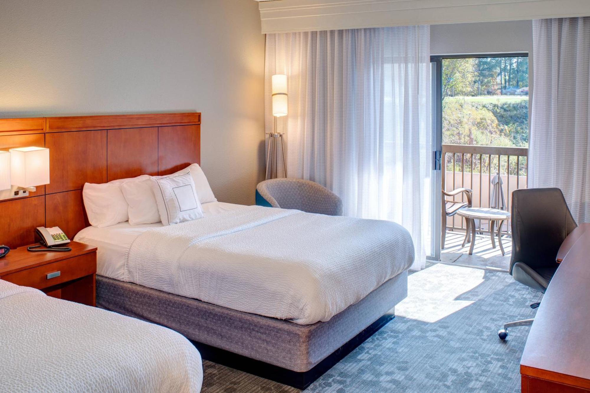 Courtyard By Marriott Columbia Northeast/Fort Jackson Area Bagian luar foto