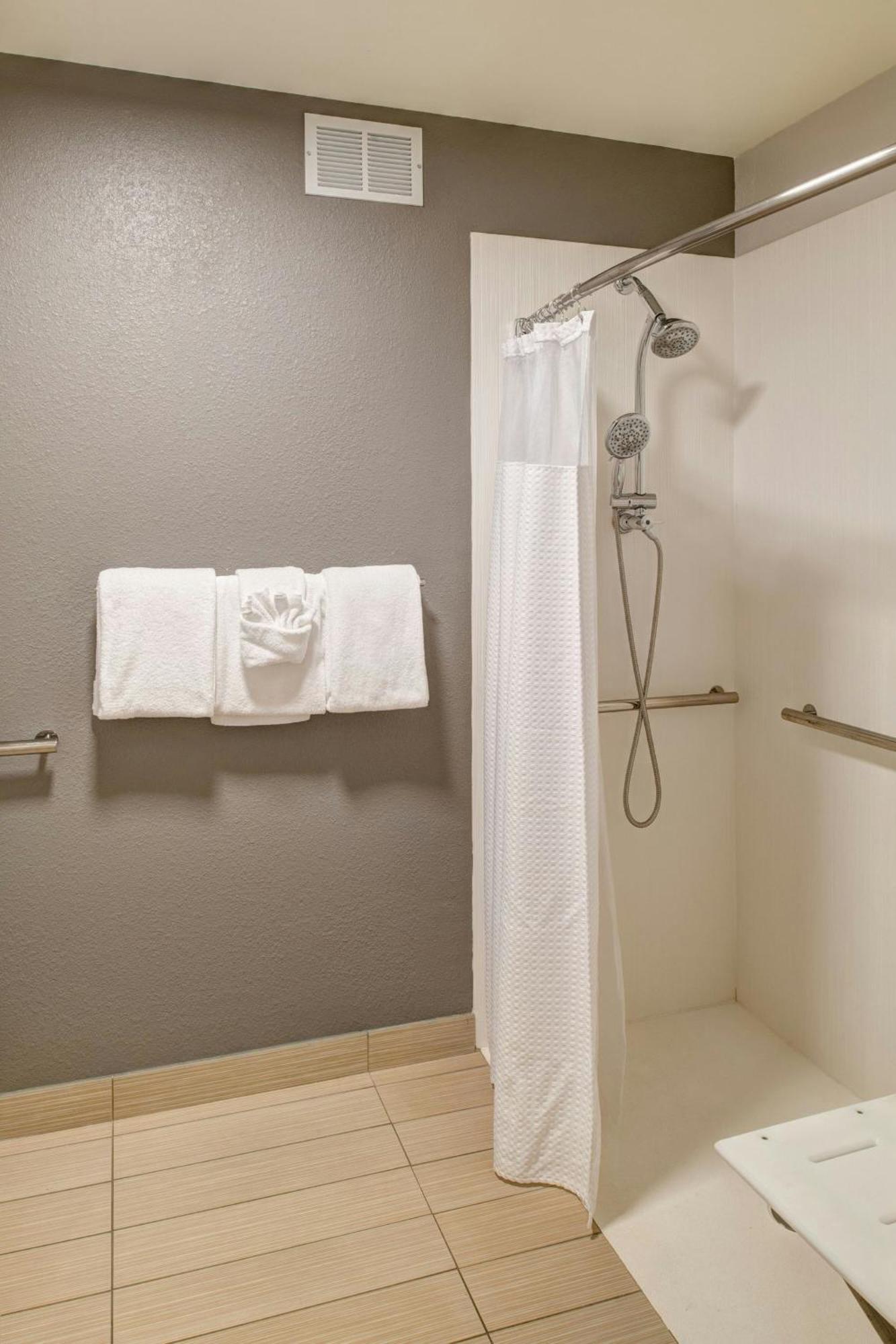 Courtyard By Marriott Columbia Northeast/Fort Jackson Area Bagian luar foto