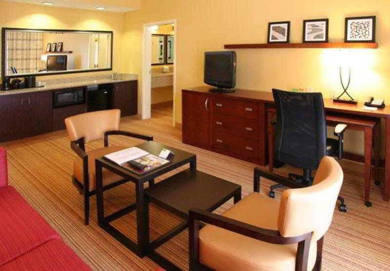 Courtyard By Marriott Columbia Northeast/Fort Jackson Area Bagian luar foto
