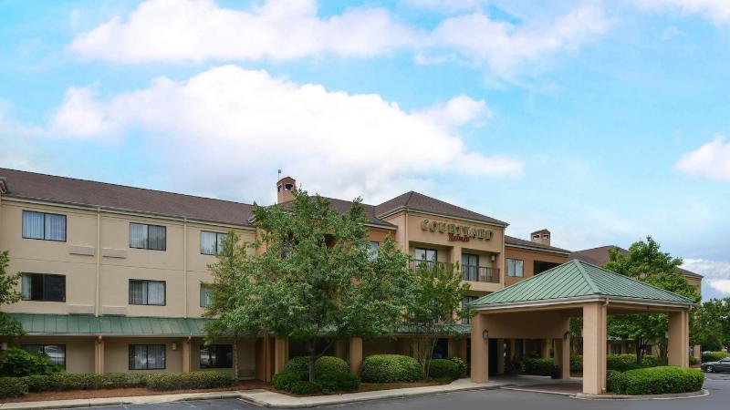 Courtyard By Marriott Columbia Northeast/Fort Jackson Area Bagian luar foto